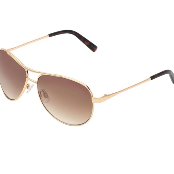 Jessica Simpson Iconic Metal UVA and UVB Protective Aviator Sunglasses - Picture 3 of 13
